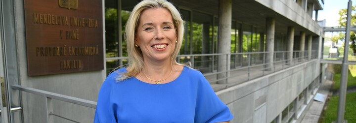 Kandidáti na prezidenta by měli do dneška zřídit transparentní účet