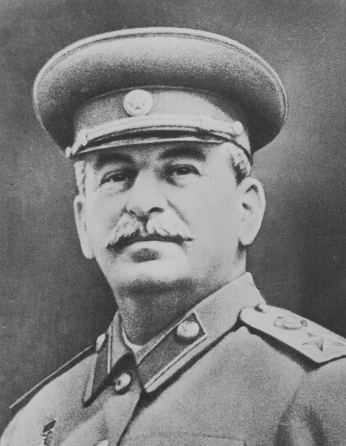 Josif Vissarionovič Stalin bol od roku 1922 prvým generálnym tajomníkom Ústredného výboru Komunistickej strany Sovietskeho zväzu. Vládol až do svojej smrti v roku 1953.