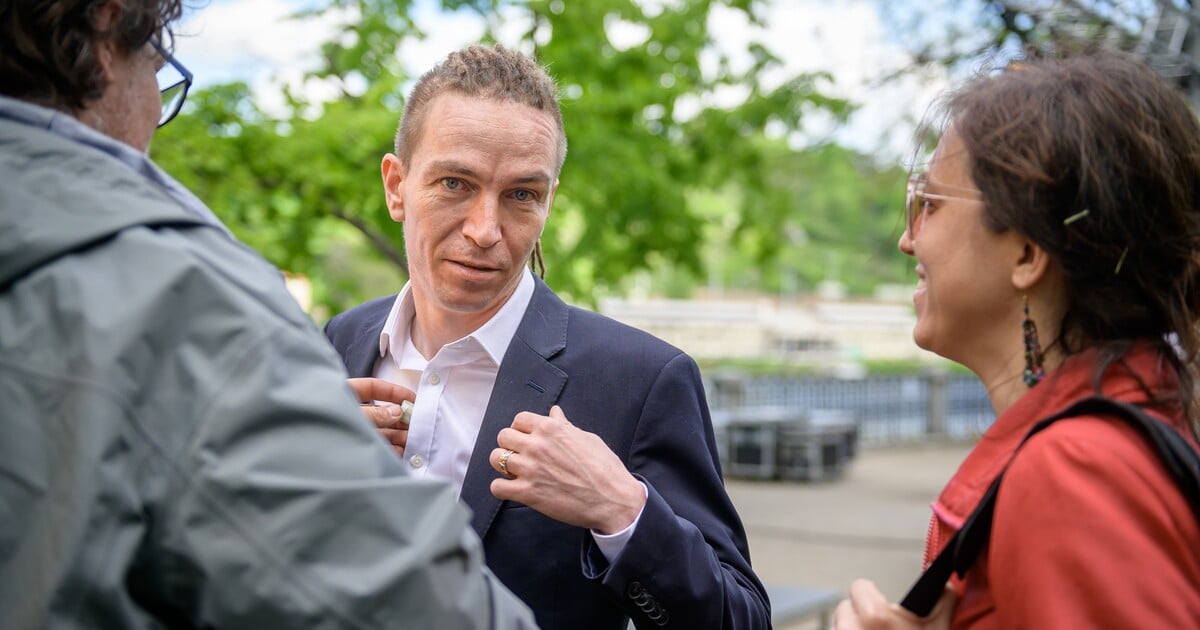 „Tomu neuvěříte, ale kvůli politice jsem přišel o kamaráda.“ Ivan Bartoš natočil parodii na video Filipa Turka