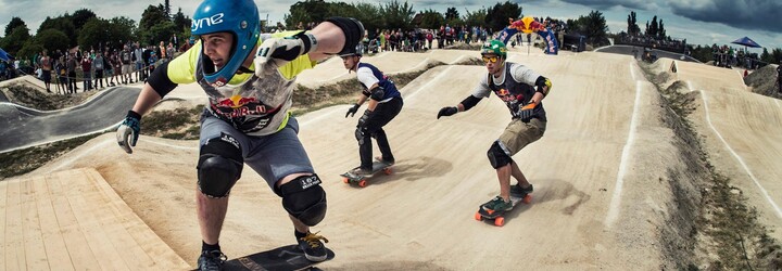Závody na longboardu? Druhý ročník Red Bull Feel The Wheel se uskuteční už příští víkend