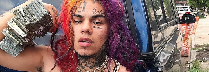 Tekashi je ve vazbě. Po návratu z evropského turné ho policie zatkla hned na letišti