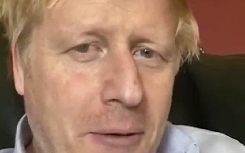 Boris Johnson už nie je na jednotke intenzívnej starostlivosti. Britský premiér sa z Covidu-19 lieči už dva týždne.