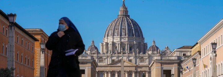 Klimatičtí aktivisté se přilepili k soše Láokoóna ve Vatikánu