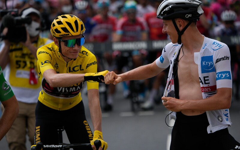 12. etapa Tour de France: Pidcock dotiahol únik do konca a stal sa víťazom kráľovskej etapy. Vingegaard si postrážil žltý dres.