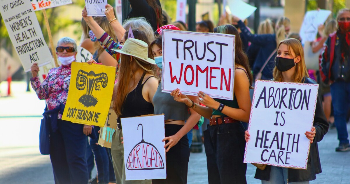 Bylinky, které mohou zabíjet. Americké ženy volí nebezpečnou cestu k potratu