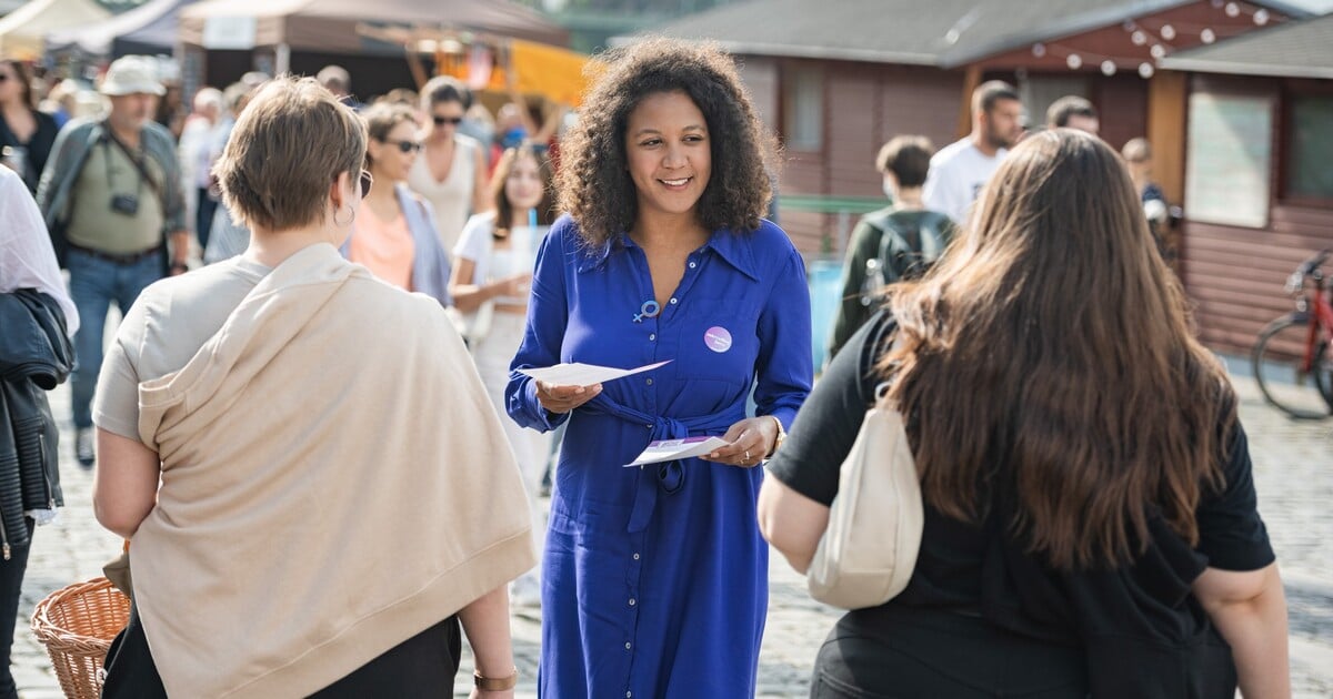 KOMENTÁŘ: O zákonech rozhodují lidé, kteří nikdy nezažili menstruaci nebo oplzlé kecy. Zakroužkuj ženu!