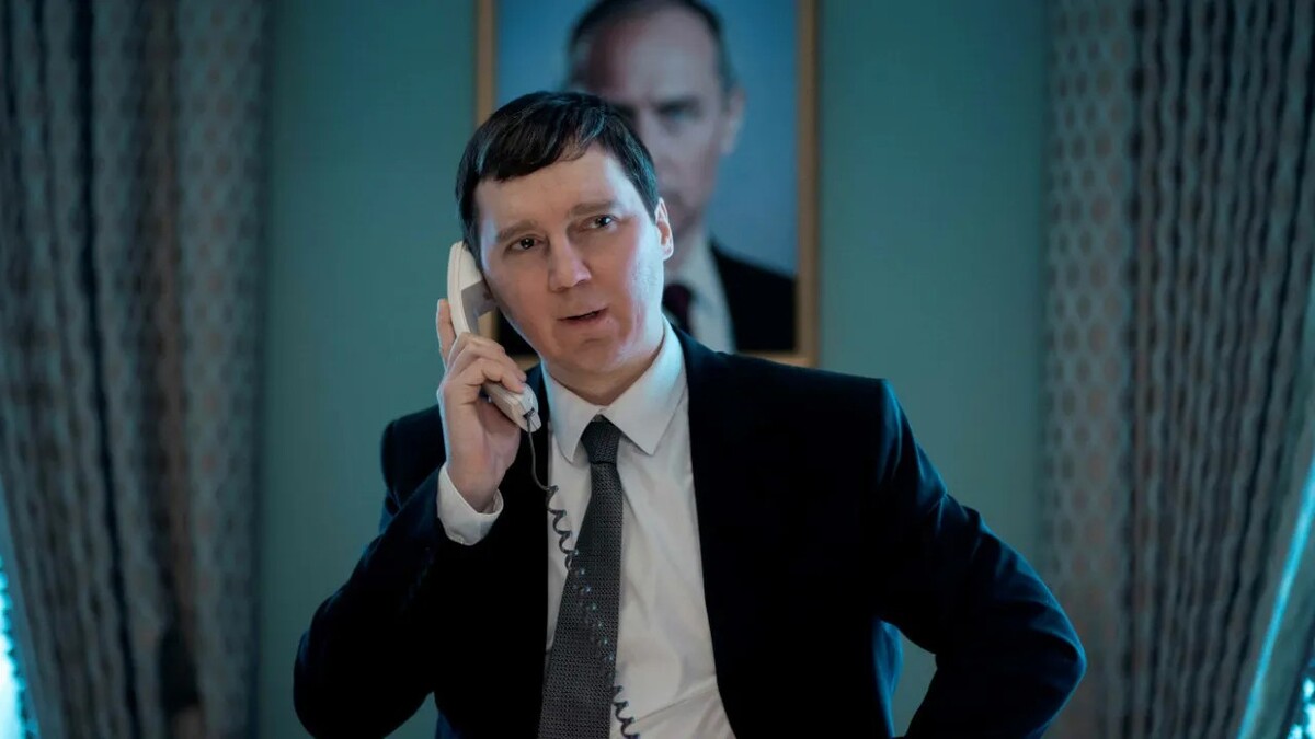 jude law, putin, the wizard of the kremlin