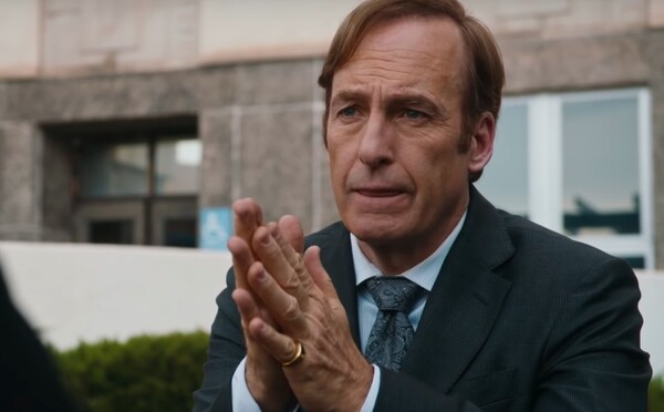 Šestá série Better Call Saul bude poslední. Jimmy začíná podvádět a na scénu přicházejí postavy z Breaking Bad