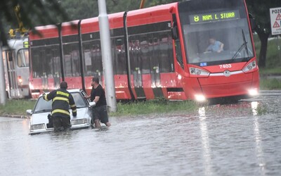 SHMÚ vydáva varovanie pred povodňami. Ktoré regióny sú ohrozené?