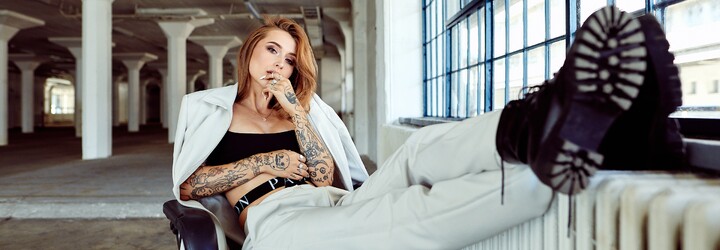 REFRESHER dívka Sharlota: Za post na Instagram si v tuto chvíli vydělám víc než za koncert, chci pomáhat lidem