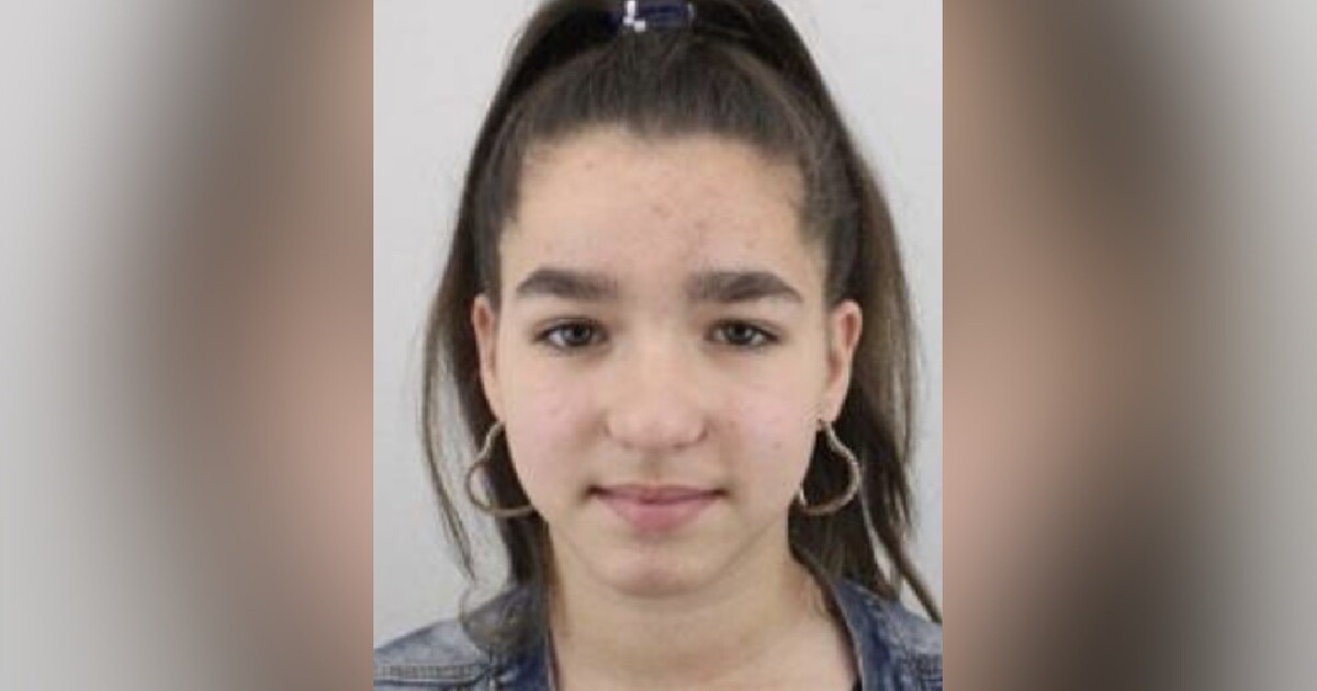Policie pátrá po 14leté Biance z Prahy. Utekla z ústavu, může být s drogově závislými. Neviděl*a jsi ji?