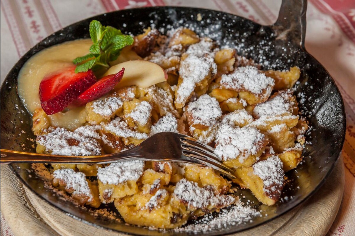 Kaiserschmarrn, císařský thanec.