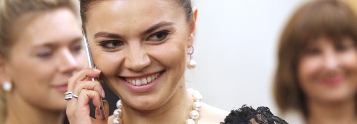 Putinova údajná přítelkyně Alina Kabajeva má být zahrnuta v novém balíčku sankcí EU