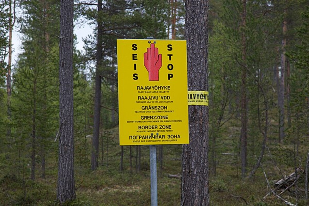 Približne 200-kilometrový úsek fínsko-ruskej hranice bude oplotený.