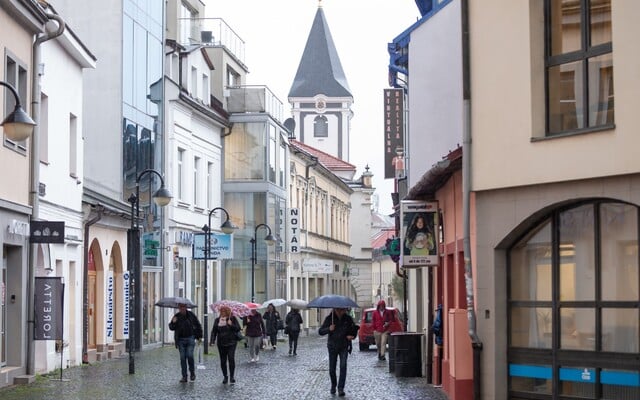 Slovensko zasiahne prudká zmena počasia. Po teplom víkende príde ochladenie a búrky