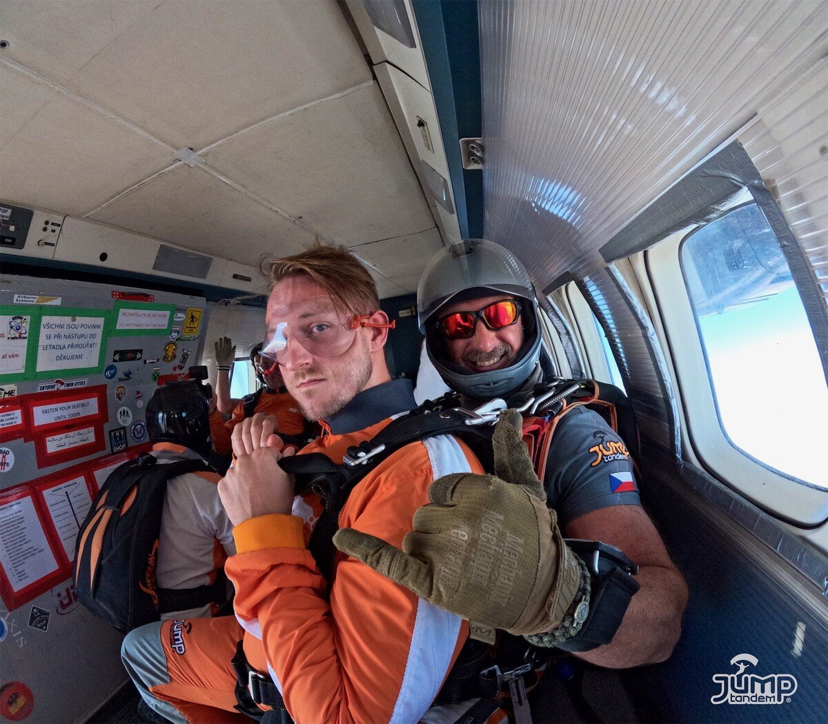 jump tandem