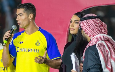 Cristiano Ronaldo může navzdory zákonu v Saúdské Arábii žít se svou přítelkyní. Úřady přimhouřily oko.