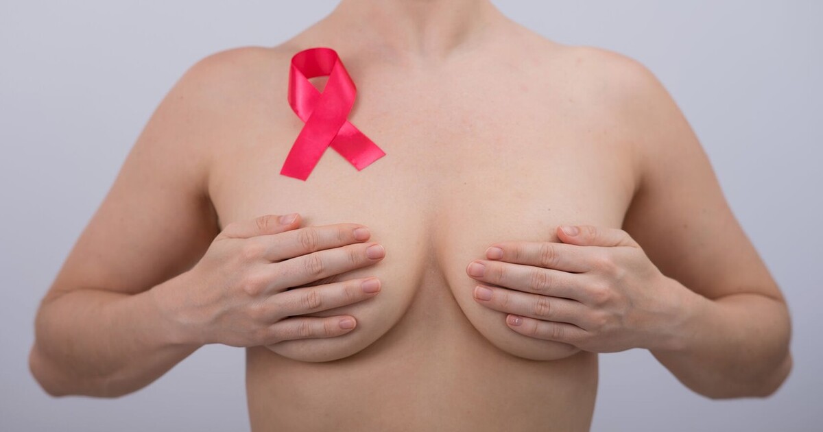 Petřínská rozhledna se kvůli prsům zbarví do růžova