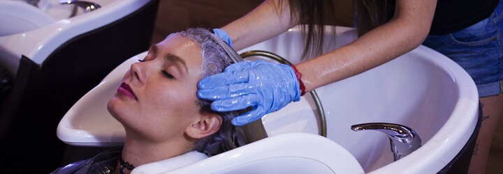 HairStyler: Laura a jejích 50 odstínů šedi