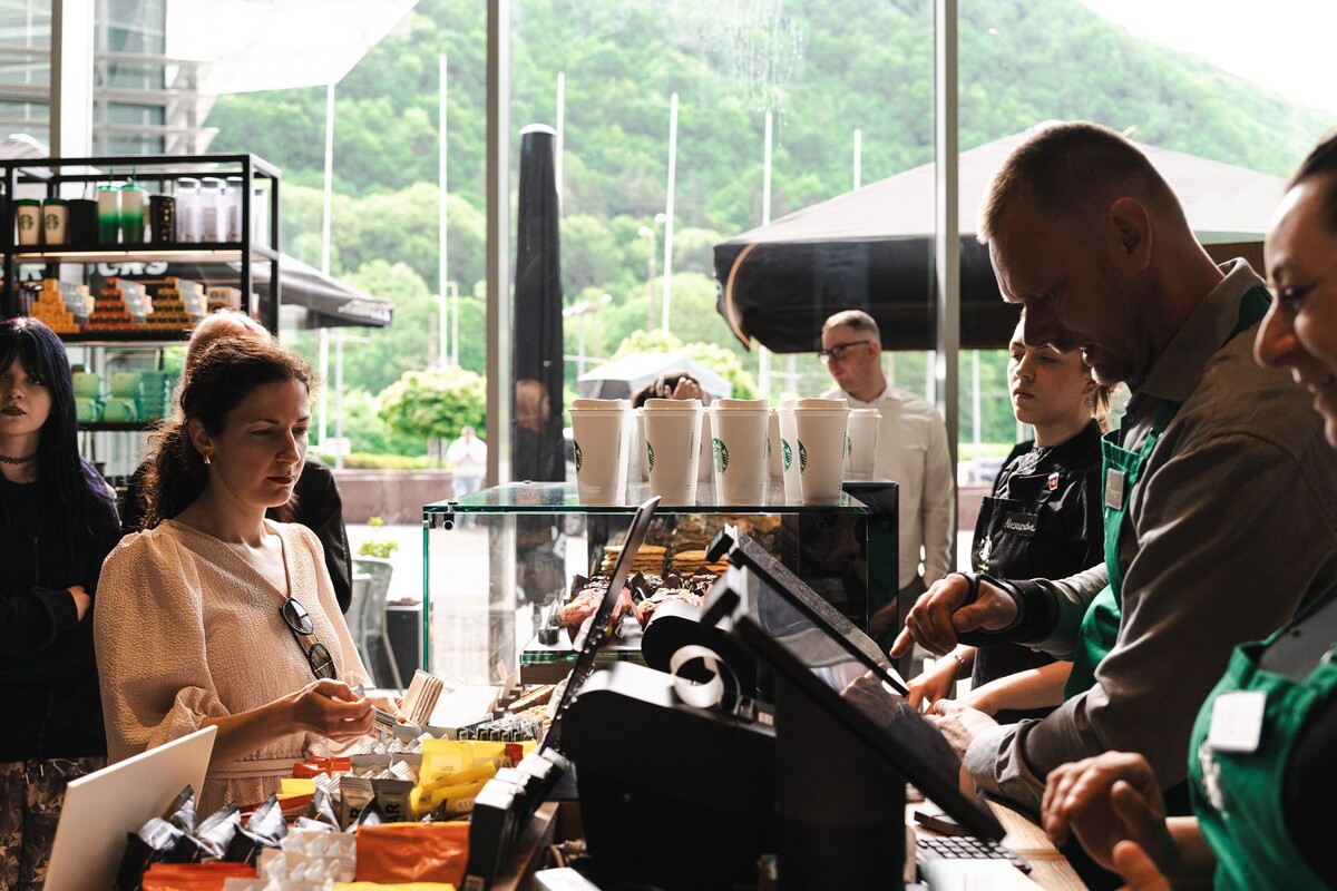 starbucks banska bystrica