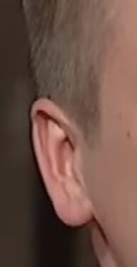Tohle ucho znáš z Vyprávěj i ze StarDance. Čí asi bude?