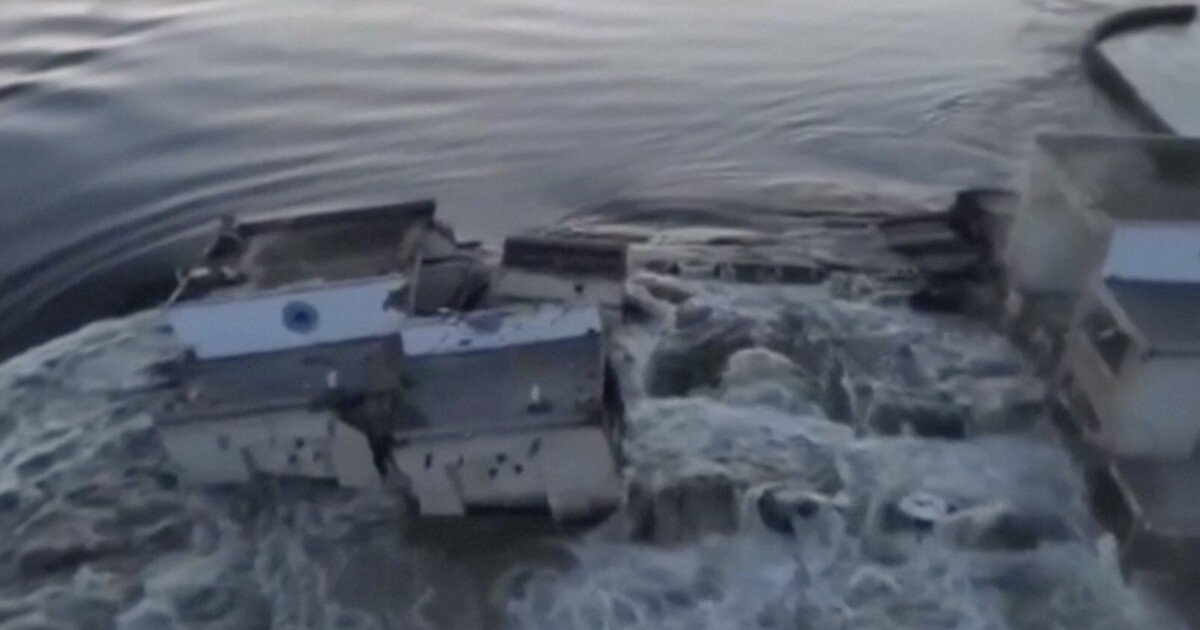 Obrazem: Před a po zničení. Takhle se proměnila Kachovská přehrada