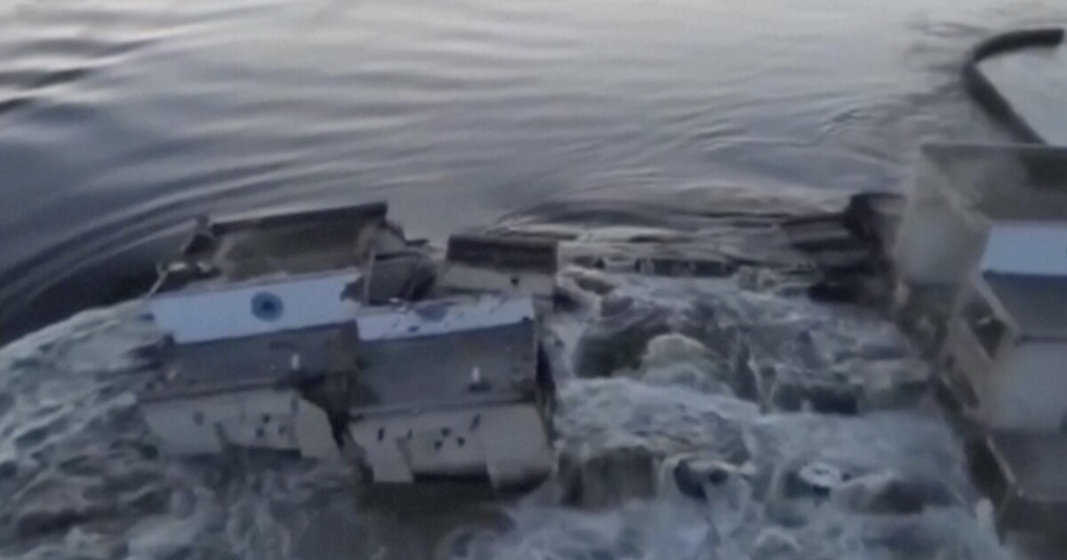 „Obyvatelé Ukrajiny už čekají od Ruska všechno.“ Vysvětlujeme s expertem, jaké budou dopady výbuchu přehrady Nová Kachovka