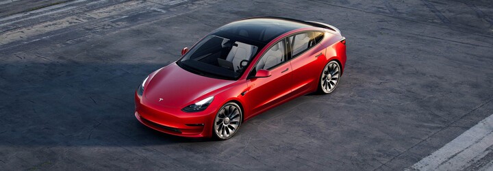 Model 3 od Tesly je najpredávanejším autom na európskom trhu. Trhová hodnota firmy prekonala hodnotu bilión dolárov