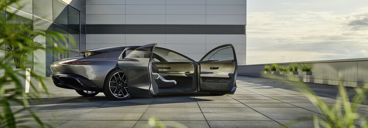 Luxusné Audi Grandsphere dokáže úplne samo šoférovať a identifikovať majiteľa podľa jeho chôdze
