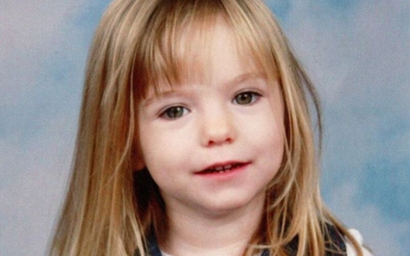 V případě Madeleine McCann, která zmizela před 13 lety, je nový podezřelý. V minulosti ho odsoudili za zneužívání dětí.