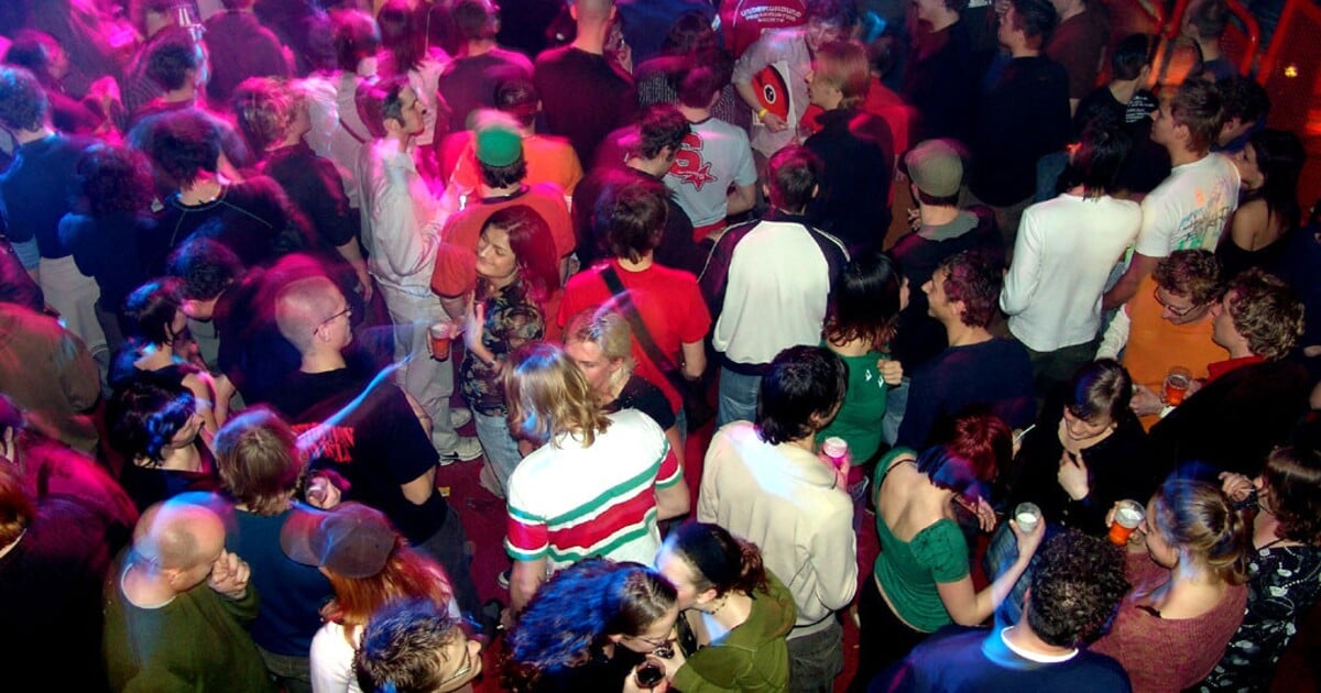 Klub v Žilině zval nezletilé dívky na „Epstein party“. Případem se zabývá policie