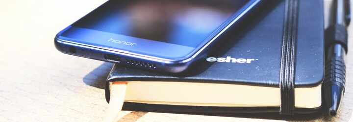 Nebojí sa ani vlajkových lodí. Elegantný Honor 8 má všetko, čo od moderného smartfónu aj očakávaš (Recenzia)