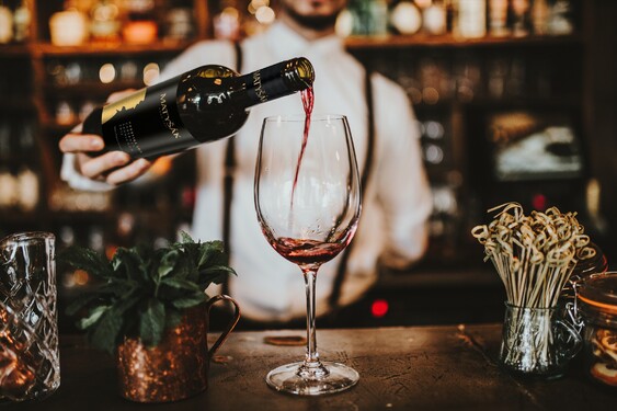 Čo je dôležitou súčasťou výroby červeného vína?