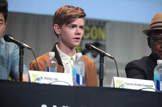 Thomas Brodie-Sangster má: