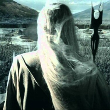 Aký počet vojakov tvorila podľa Aragornových slov armáda Sarumana, ktorá mierila do bitky o Helm's Deep?