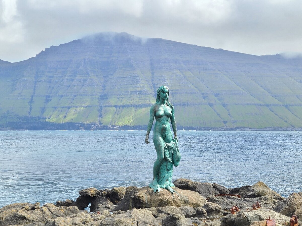 Ostrov Kalsoy patrí medzi obľúbené turistické destinácie na Faerských ostrovoch. 
