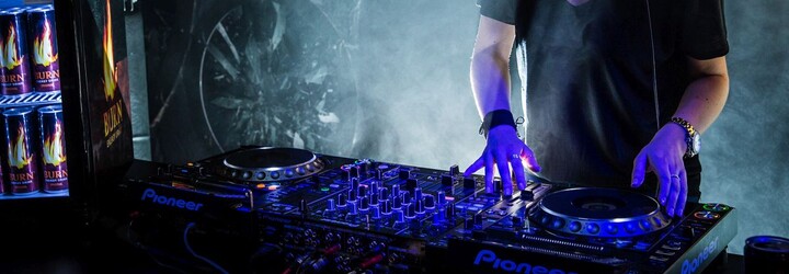 Architektka, ktorej alter ego je DJ-ing. Missberry bude súťažiť na BURN Residency na Ibize už tento mesiac