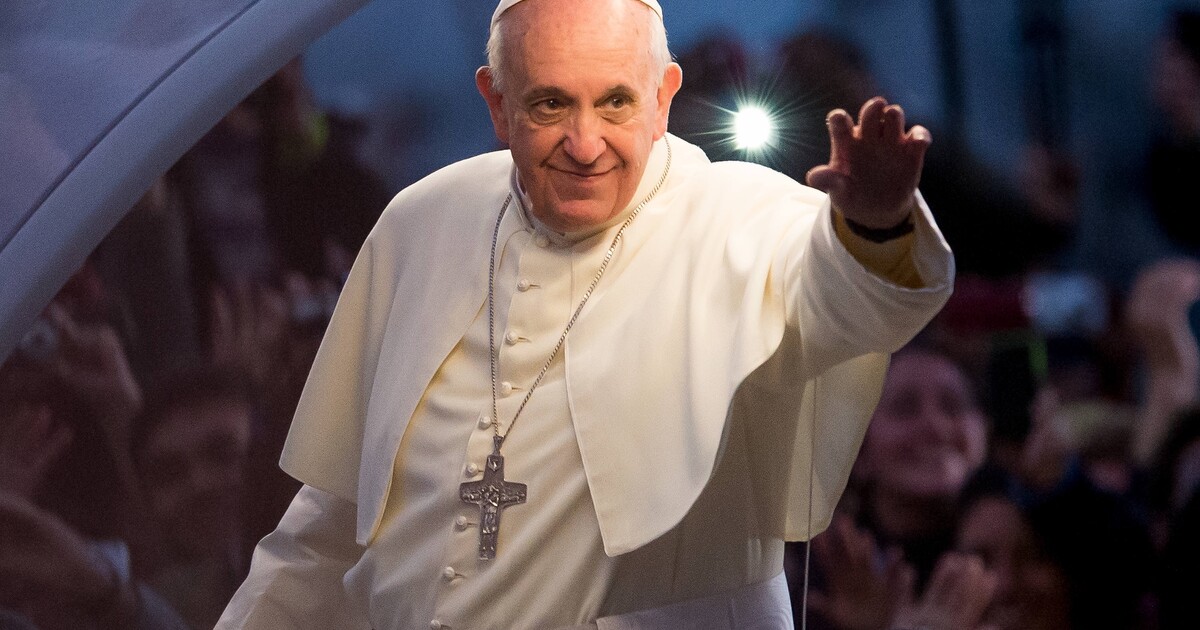 Stav papeže je prý stabilizovaný. Má za sebou klidnou noc