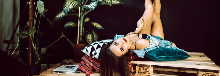 Módna blogerka Lau Ren v kariére modelky nechcela pokračovať. Rada stojí pred objektívom, ale aj za ním