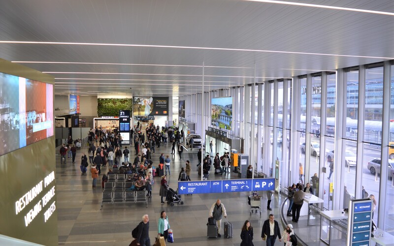 Provoz na pražském letišti za duben klesl o 99,6 %. Odbavilo stejný počet lidí jako loni za 2,5 hodiny