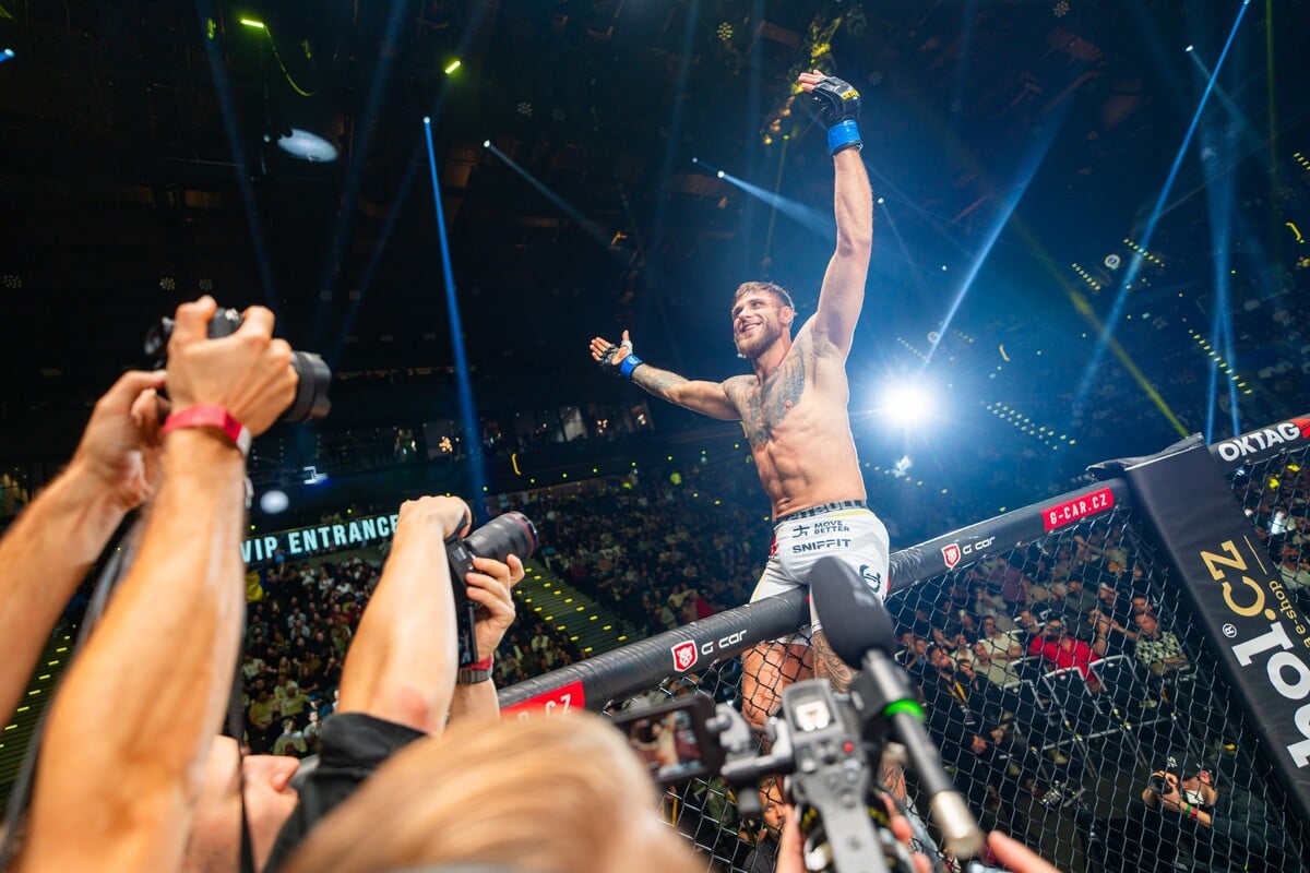 Ion Surdu slaví výhru.