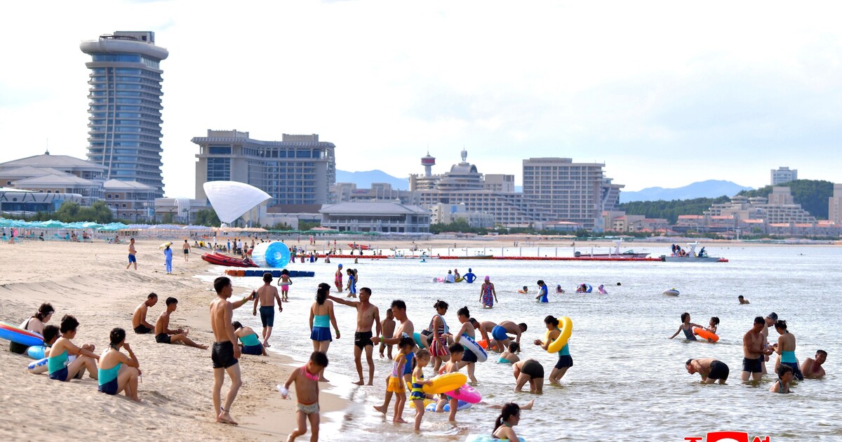 Severní Korea láká turisty a turistky. Nabízí jim „novou úroveň civilizace“