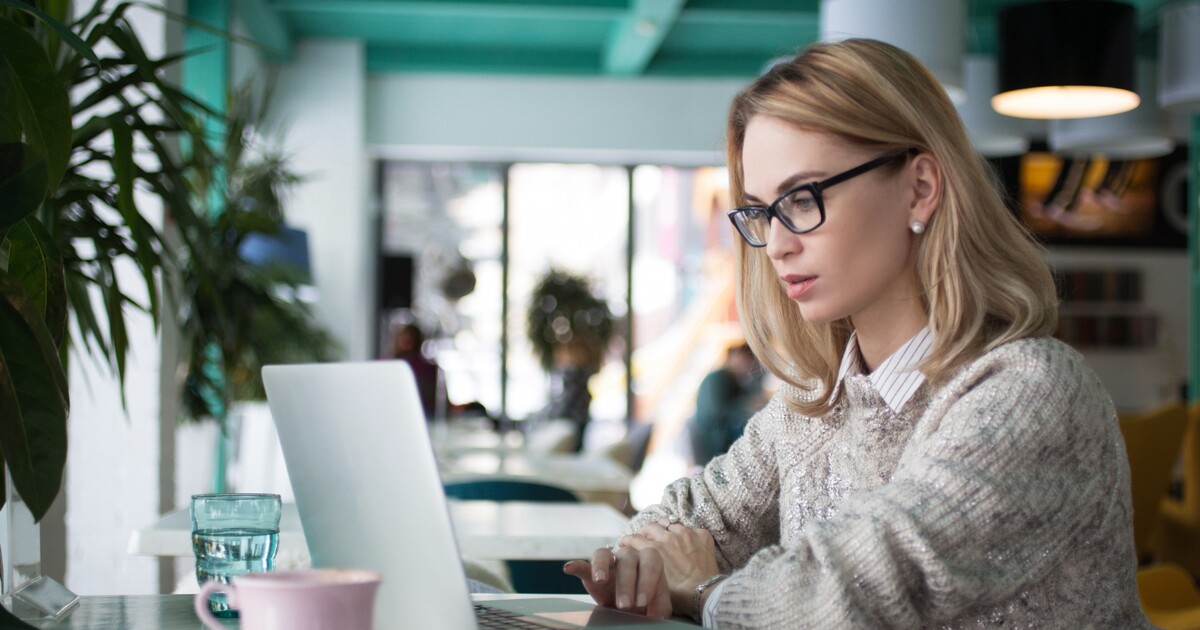 Tři věty, které bys v práci neměl*a nikdy říkat. Způsobí, že tě lidé nebudou brát vážně