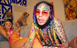 6ix9ine se v novém klipu koupe v penězích a utahuje si z rapera Meek Milla. Na světě je nový beef