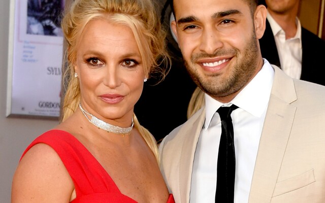 Britney Spears opäť začala randiť so svojím toxickým ex. Priatelia sa boja o jej bezpečnosť 