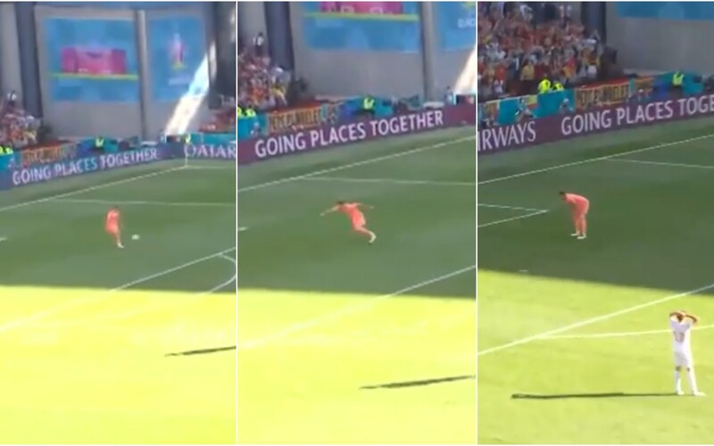 VIDEO: Španělský brankář se kuriózním vlastním gólem zapíše do historie.