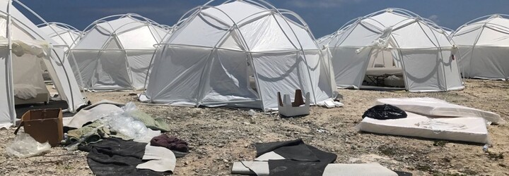 Fyre Festival: Katastrofa za 100 miliónov, ktorú propagovali svetové modelky a konať sa mal na ostrove Pabla Escobara