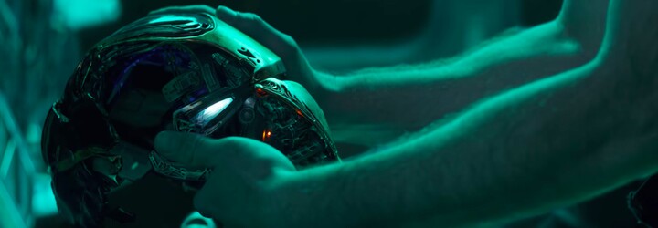 Avengers: Endgame odhaľuje spustošenú Zem. Polovica ľudstva je mŕtva, no Captain America a Iron Man sa odmietajú vzdať