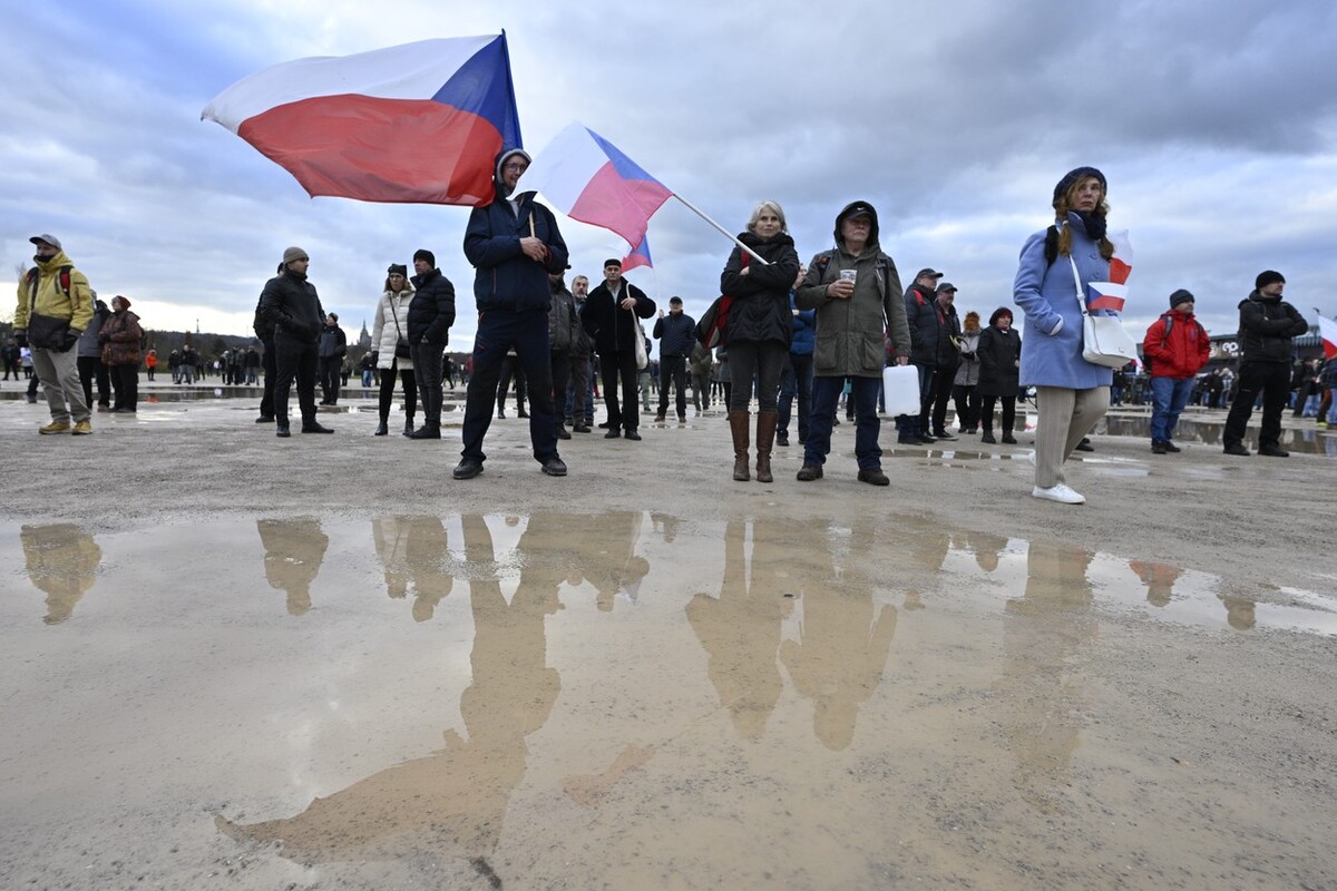 Demonstrace, letná, praha