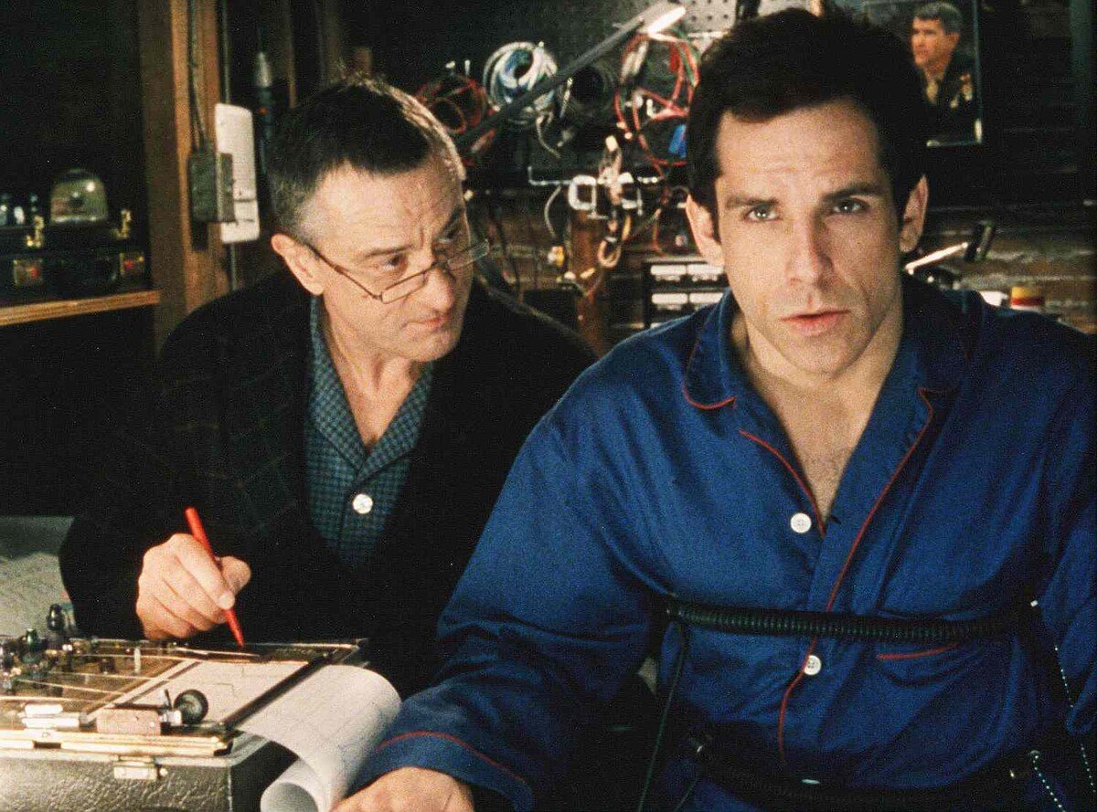 Samozrejme, nebudú chýbať ani Ben Stiller (Greg Focker) a Robert De Niro (Jack Byrnes). Očakávaj generačné konflikty, nedorozumenia a predovšetkým veľkú dávku komédie.